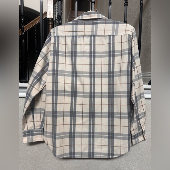 Frank & Eileen Eileen Relaxed Button-Up Shirt Plaid Cream/Grey Flannel Medium - Picture 5 of 7